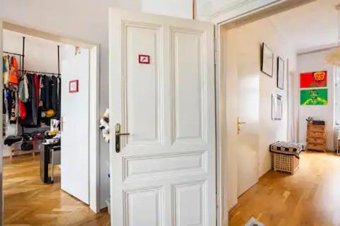 Fro-Media - Streetside Room 2 - Community Space Vienna Luaran gambar